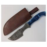 Unique Damascus Knife w/Leather Sheath