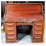 *Vintage Roll Top Desk with Key