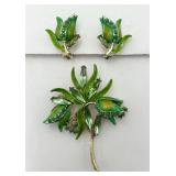 Unusual Vintage Green Pin & Ear Clips