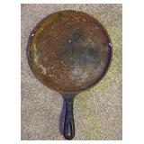 Cast Iron Lodge Skillet