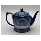 Bombay Blue/White Unique Tea Pot