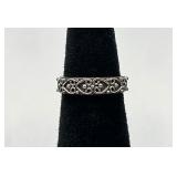 Sterling Silver Ring Band w/ Heart Scroll Pattern
