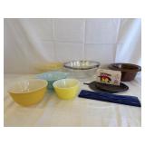 Vintage Kitchenware Lot including Pyrex & Frankoma