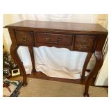 Beautiful Queen Anne Style Sofa Table