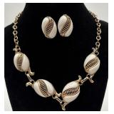 Vtg. Gold Toned Necklace w/ Matching Earrings