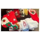 Holiday Decor, Doilies & Linens