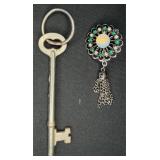 VTG Pin/Brooch & ANTQ Skeleton Key Pendant