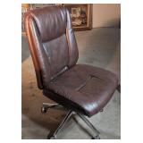 Brown Leather Midback Manager