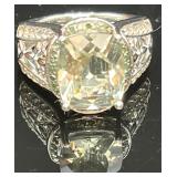 925 Ring with Light Green Gemstone