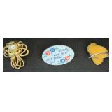 3 Brooch/Pins