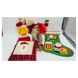 Lot of 5 Christmas Decor