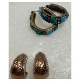 2 Fashion Earrings