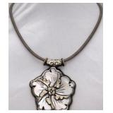 925 Necklace w/ Mother-of-Pearl Pendant