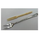 Vtg. Homes & Edwards ï¿½Iï¿½ ï¿½Sï¿½ Cocktail Fork