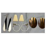 4 Pairs Of Fashion Earrings