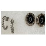 2 Pairs of Fashion Earrings