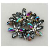 Beautiful Flashy Pin of Flowers