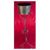 *Antique Brass & Iron 10' Bucket w/40' Iron Stand