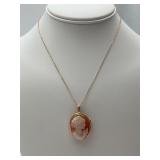 14 K Gold Cameo Pin/Pendant w/Diamond