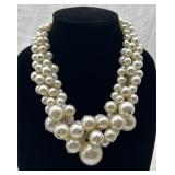 'Paparazzi' Large Layered Fashion Pearl Necklace
