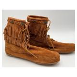 Size 9 Minnetonka Wm Double Fringe Tramper Boot