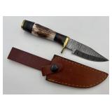 Handmade Damascus Steel Hunting/Skinning Knife