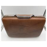 VTG American Tourists Hardshell Attaché Briefcase