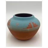 Signed VTG Native American Sioux Pottery Vase