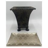 Metal Planter & Gold Quatrefoil Glass Tay