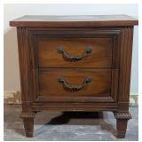 *Vtg Windsor Style 2-Drawer Nightstand