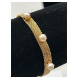 Elegant Golden Mesh & Cultured Pearl Bracelet