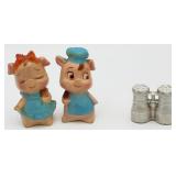 2 Pairs VTG Salt & Pepper Shakers