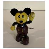 Young Epoch Mickey Mouse Wind-Up Tin Toy Figure