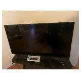 Insignia 55ï¿½ TV w/ Remote