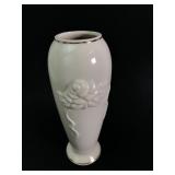 Lenox 7.25ï¿½ï¿½ White Porcelain Vase