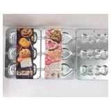 3 Wilton Holiday Treat Pans 13.75 X 9.5