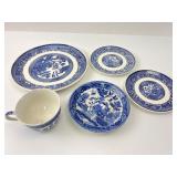 Blue Willow China Set From Japan