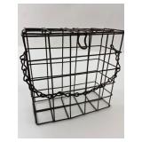 Metal Wire Hanging Bird Feeder