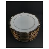 Legendary By Noritake Ellington Plates Set