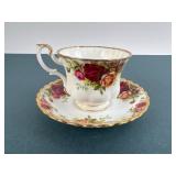 Royal Albert Old Country Roses Teacup & Saucer