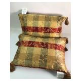 Shanghai Orient West Pillows With Tassels