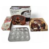 Checkerboard Cake Pan Sets & Dessert Decorator