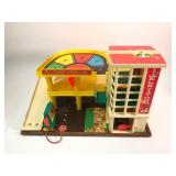 Fisher-Price Parking Ramp & Service Center