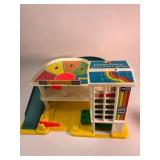 1987 Fisher-Price Little People Garage Playset