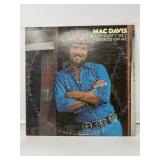 Mac Davis Baby Donï¿½t Get Hooked On Me Vinyl