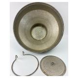 Metal Sifter With Screen & Ring