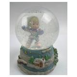 Precious Moments Skaterï¿½s Waltz Music Box
