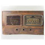 RCA Victor Wooden Tabletop Radio