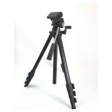 Velbon DH-204 Tripod Extending To 34 Inches