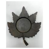 Leaf-Shaped Metal Pillar Holder